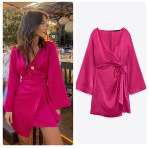NWT ZARA SATIN BELL SLEEVE WRAP DRESS 💖
